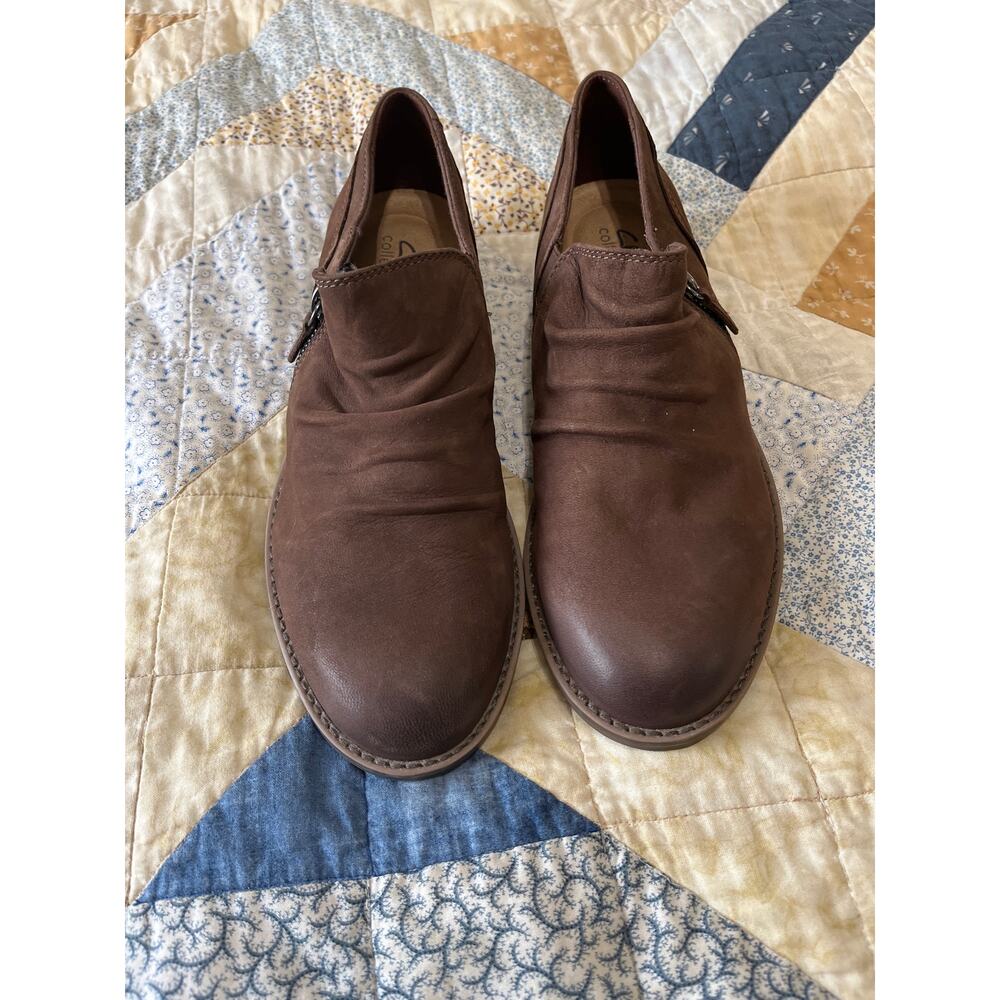 Women's Clarks Leather Brown Camzin Pace Low Cut Booties 9 1/2